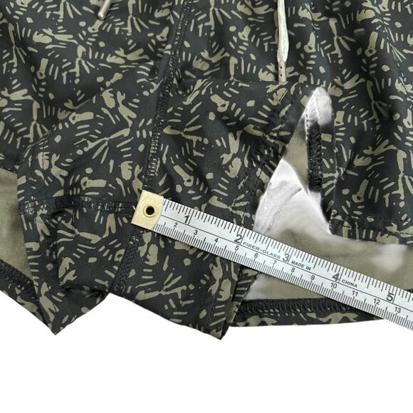 Vuori Clementine 2.5” Shorts Oregano Green S Drawstring Running Elastic Waist - Picture 9 of 10